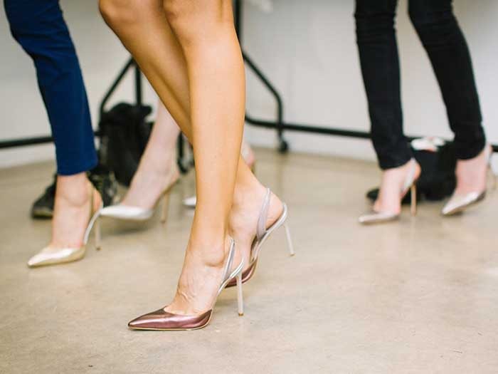 Can you wear leggings to the office and still look professional?