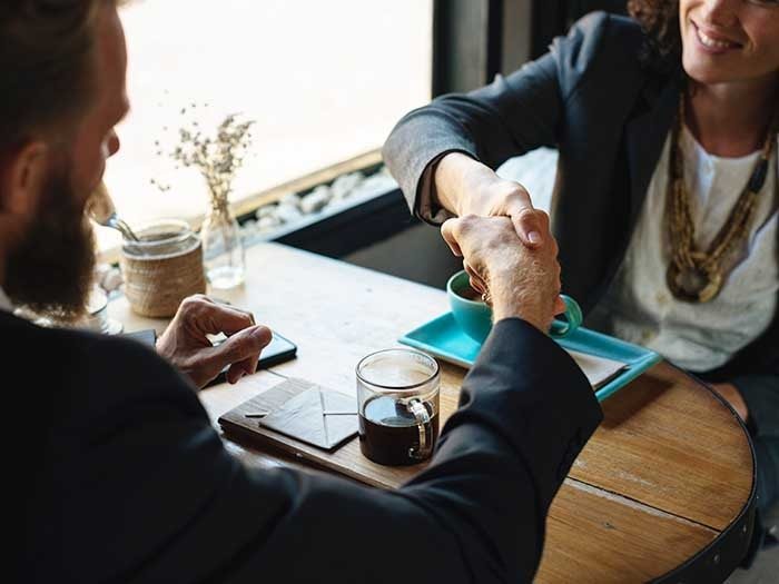 How to Handle Tough Situations at the Office like an Executive Leader